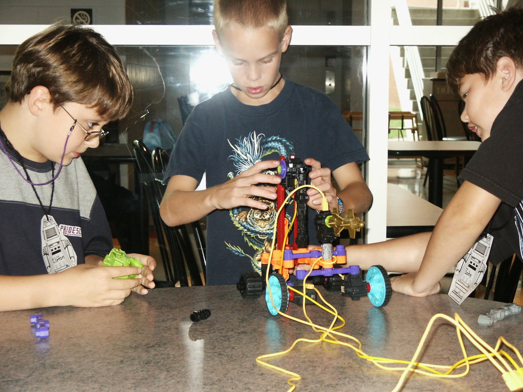 Charlotte Smarty Pants Join the Fun With Discovery Place Camps!