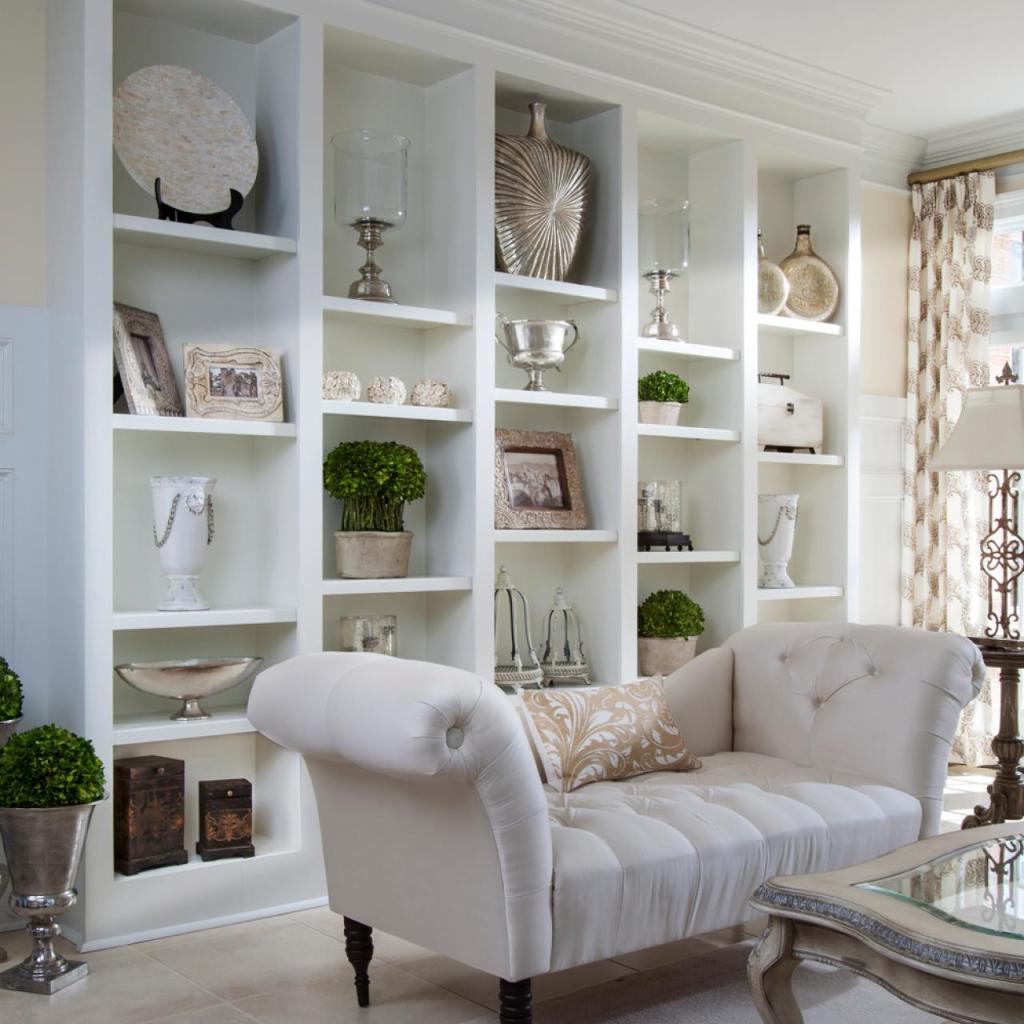 FFOD_Lauren-Clement_Russell-Home-Conservatory-bookshelf.jpg.rend_.hgtvcom.1280.1280-1024x1024